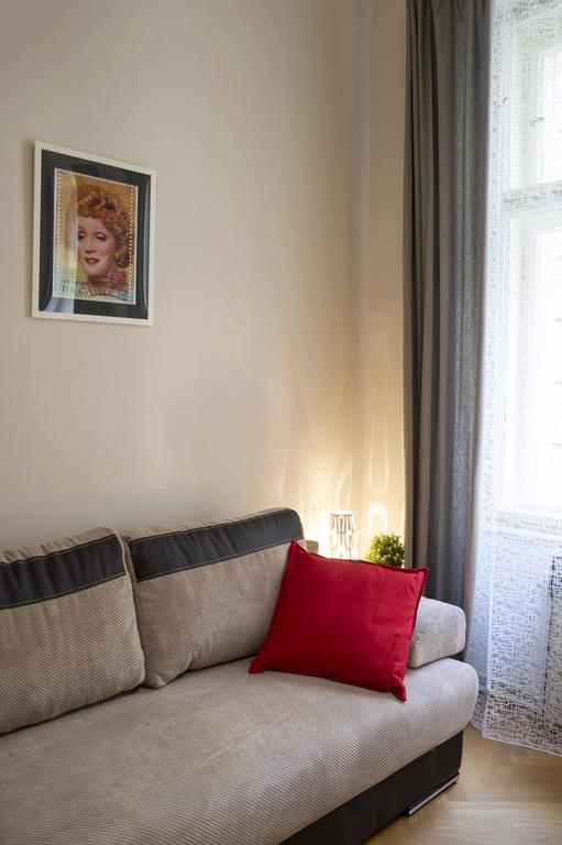 Modern Apartment Zlatnicka 8 Prague Exterior photo
